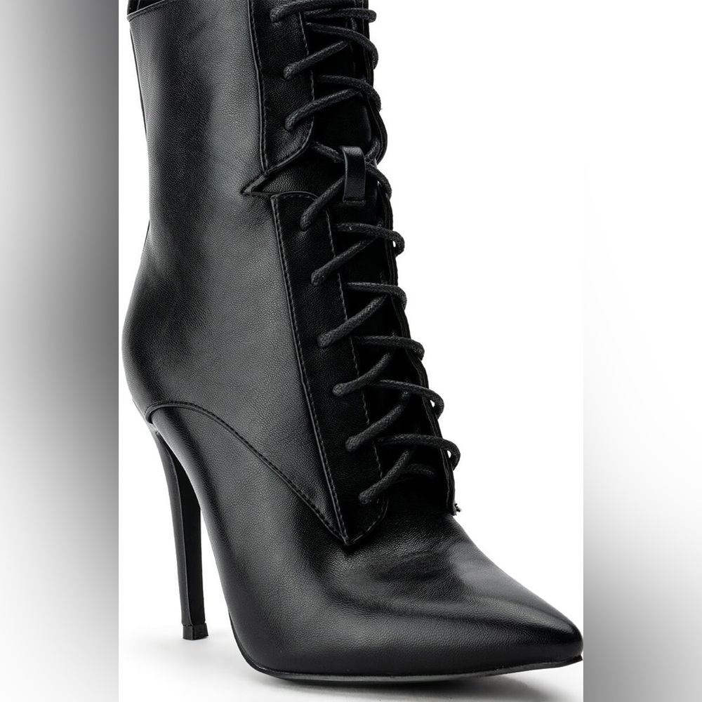 AZALEA WANG ASTORIA LACE UP STILETTO BOOTIE NWOT - Picture 2 of 10